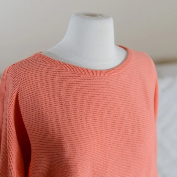 NEW Catherine Malandrino "Flamingo" Sweater Small - Picture 4 of 9